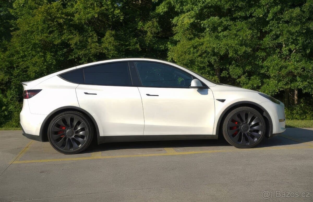 2022 Tesla MODEL Y - 3