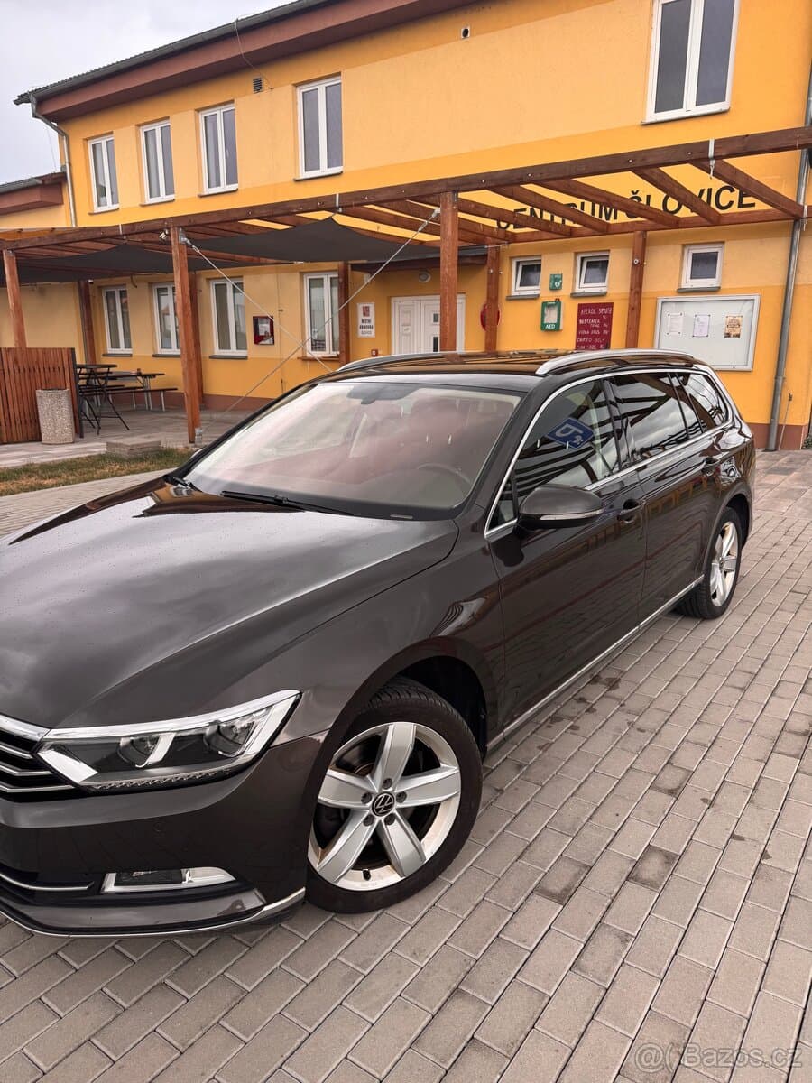 2015 Volkswagen PASSAT - 3