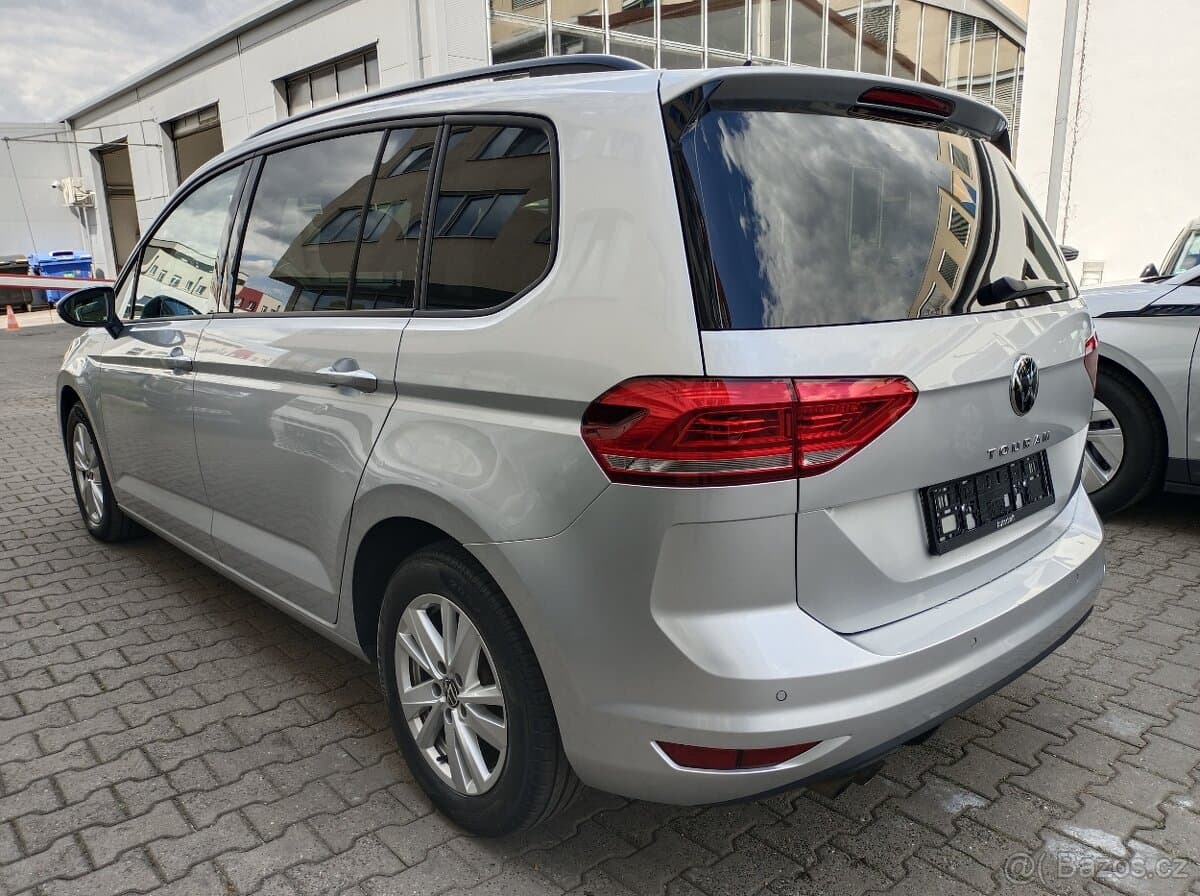 Volkswagen TOURAN - 3