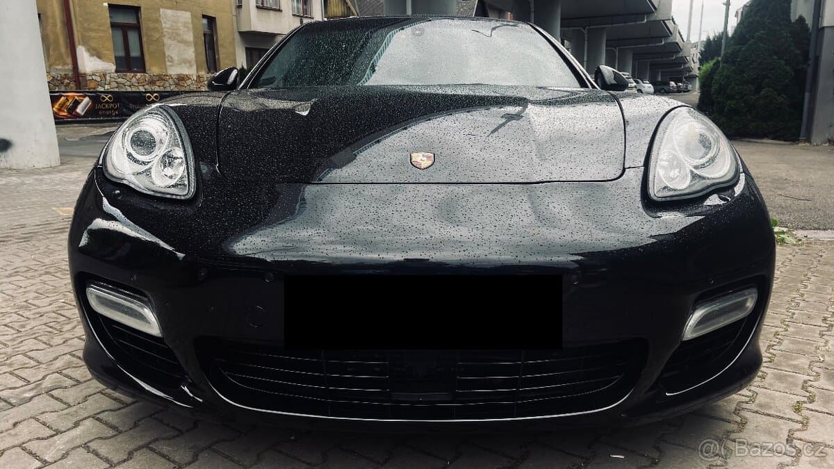 2011 Porsche PANAMERA - 3