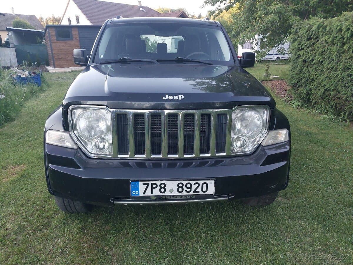 2010 Jeep CHEROKEE - 3