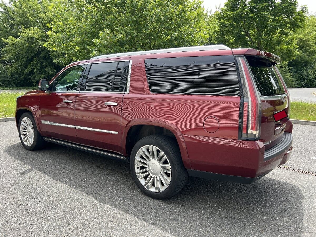 2016 Cadillac ESCALADE - 3