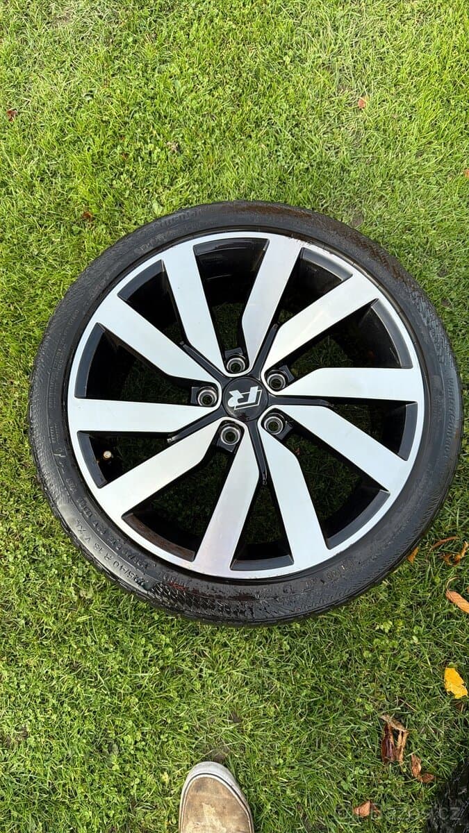 2017 Volkswagen GOLF - 3