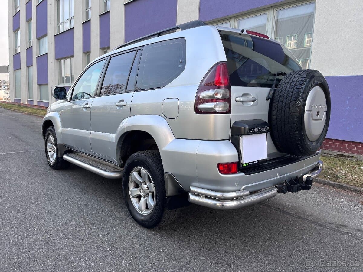 2004 Toyota LAND CRUISER - 3