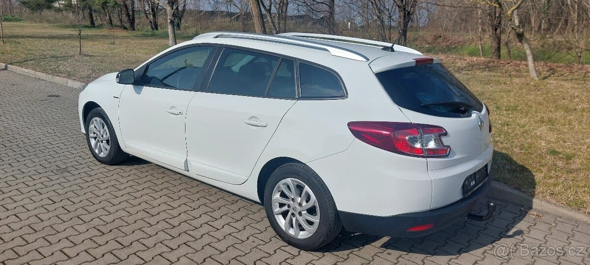 2015 Renault MEGANE - 3