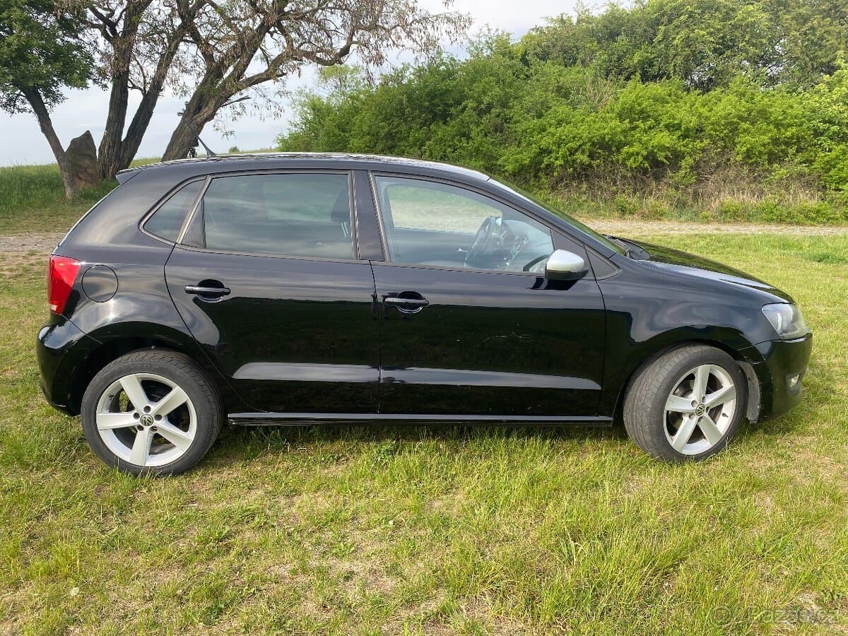 2014 Volkswagen POLO - 3