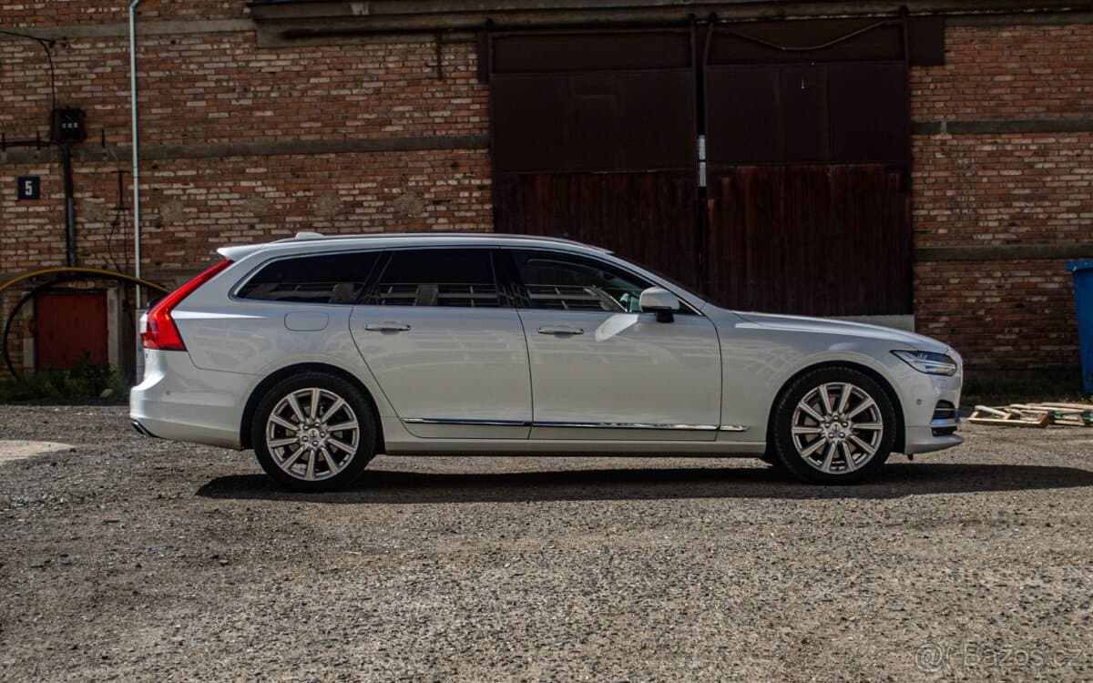 2017 Volvo V90 - 3