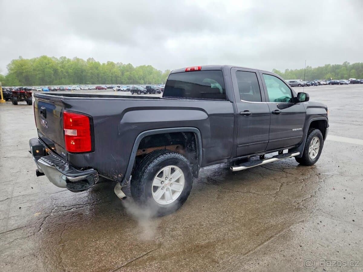 2015 GMC SIERRA - 3