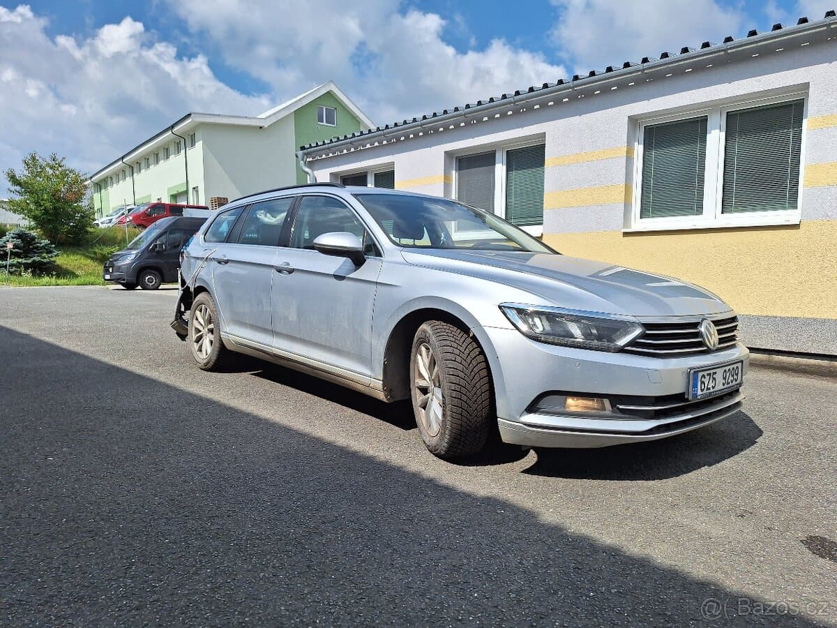 2015 Volkswagen PASSAT - 3