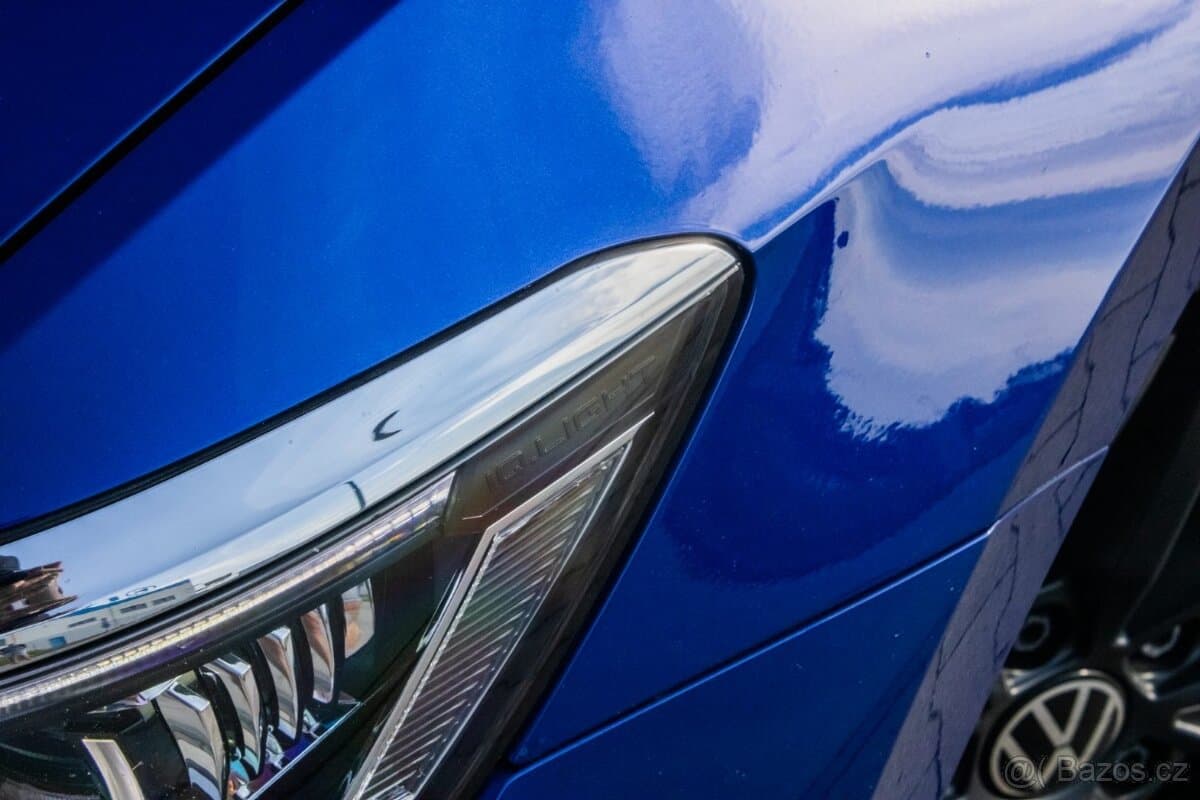 2019 Volkswagen PASSAT - 3