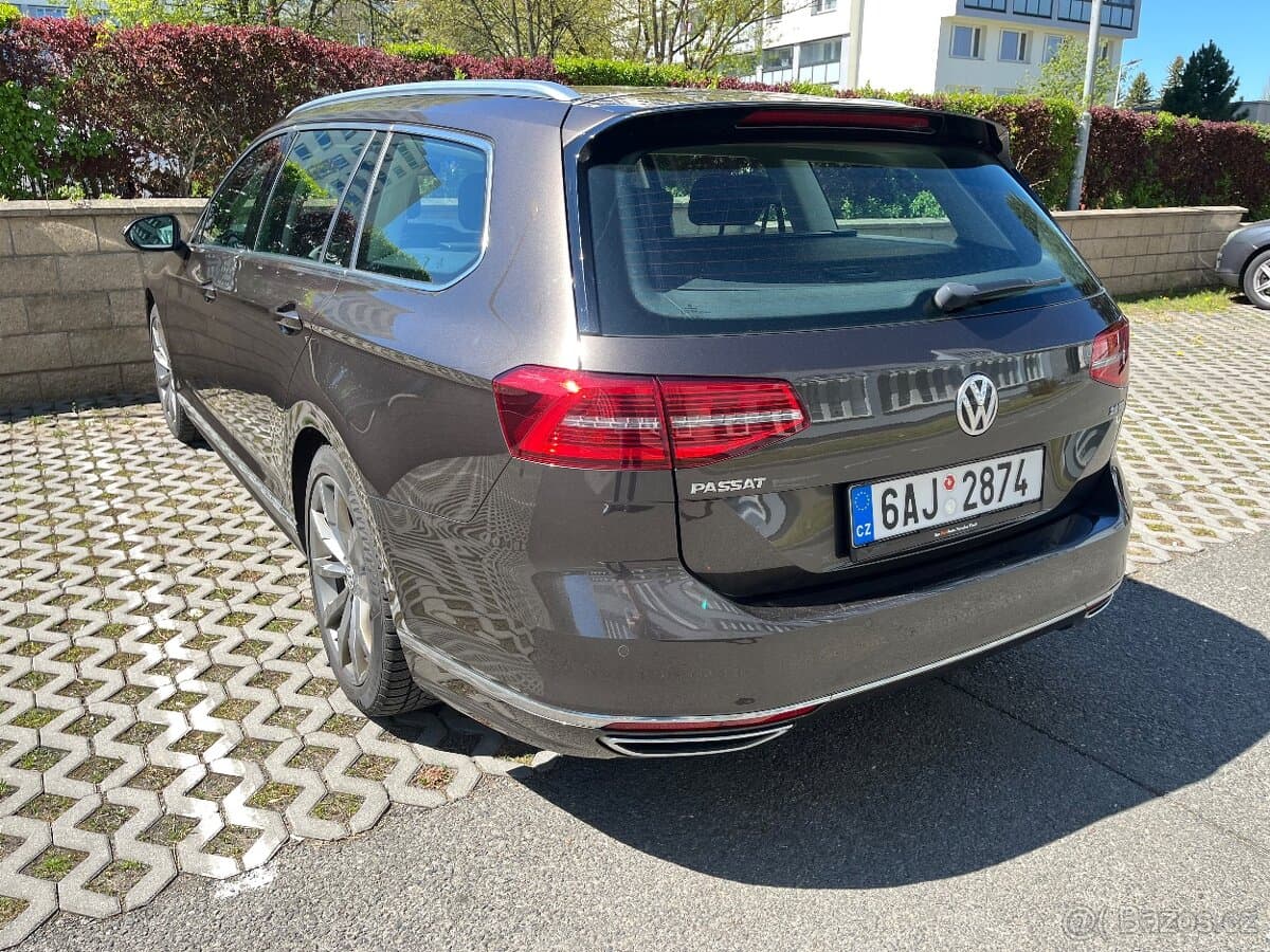 Volkswagen PASSAT - 3
