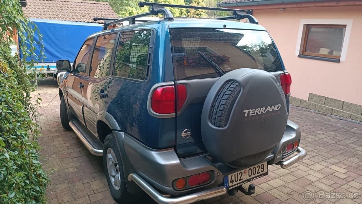 Nissan TERRANO - 3