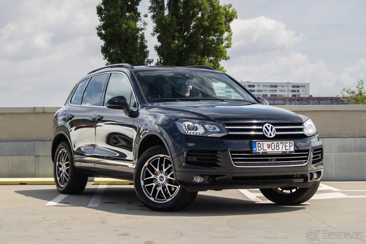 2010 Volkswagen TOUAREG - 3