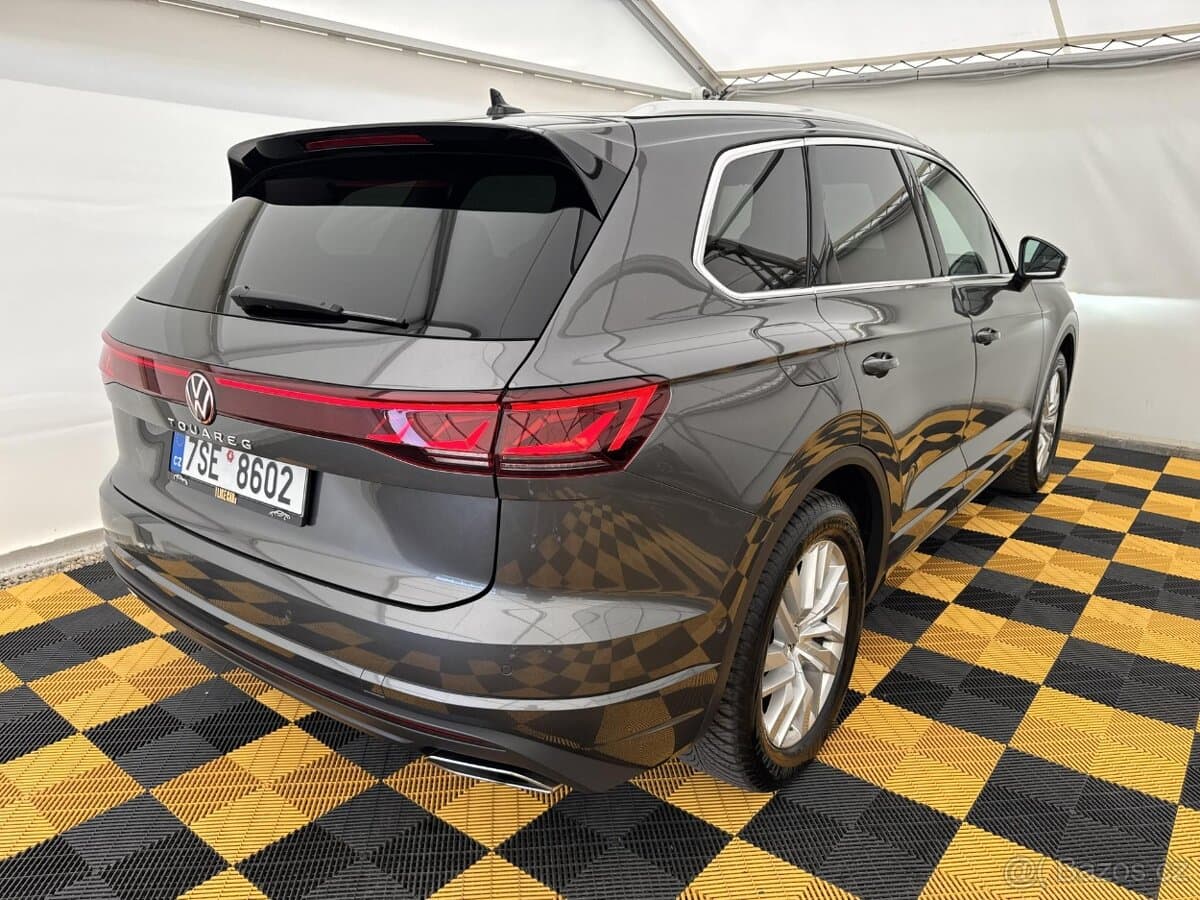 2025 Volkswagen TOUAREG - 3