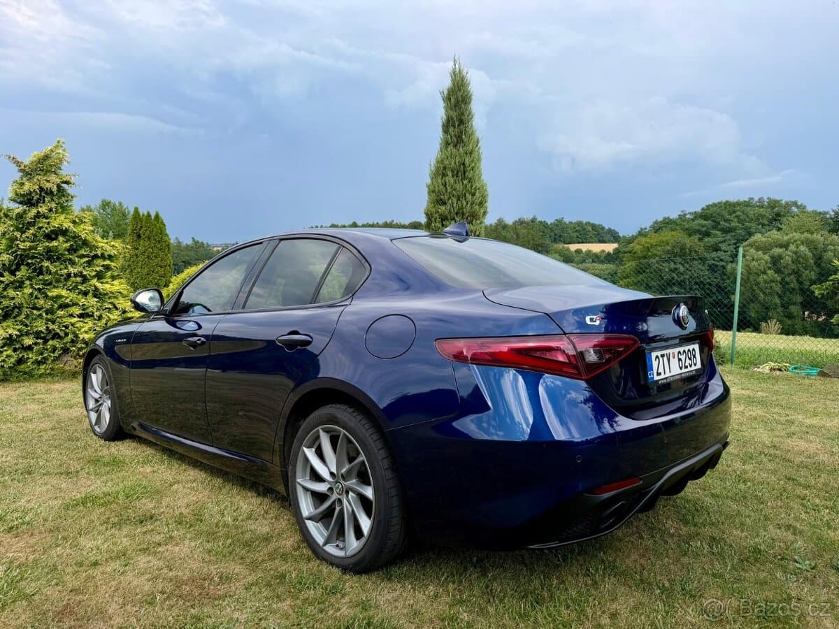 2017 Alfa Romeo GIULIA - 3