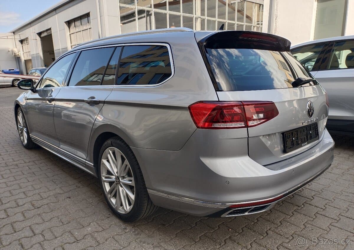 Volkswagen PASSAT - 3
