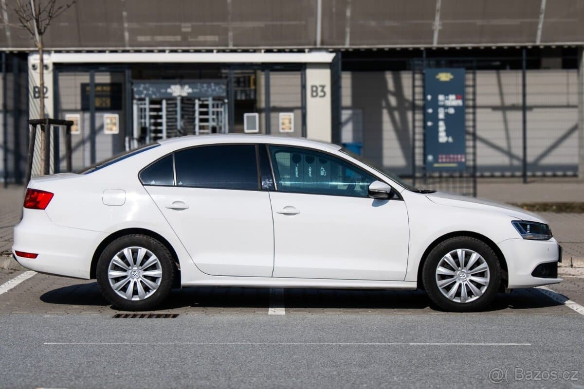 2013 Volkswagen JETTA - 3