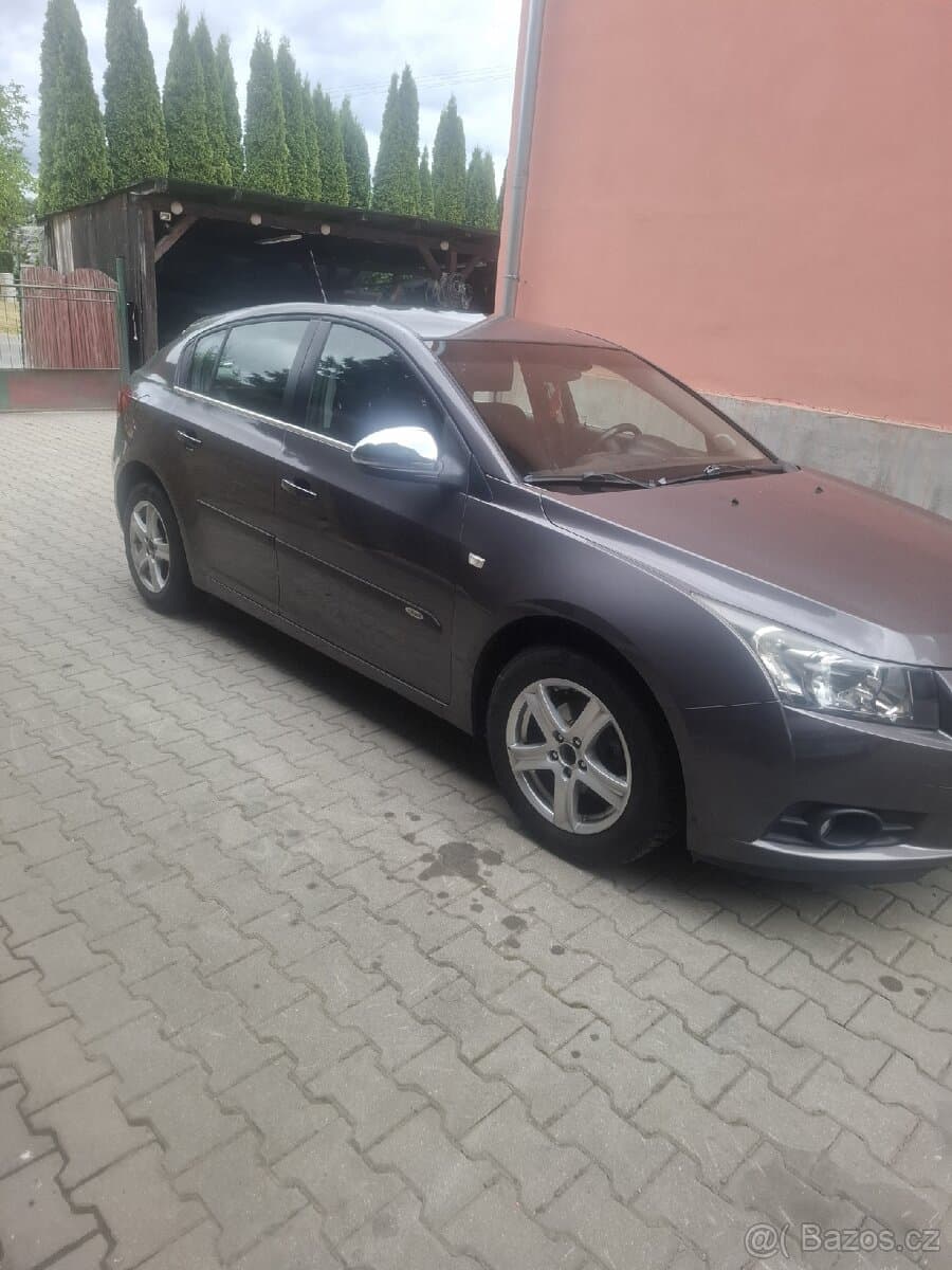 2012 Chevrolet CRUZE - 3