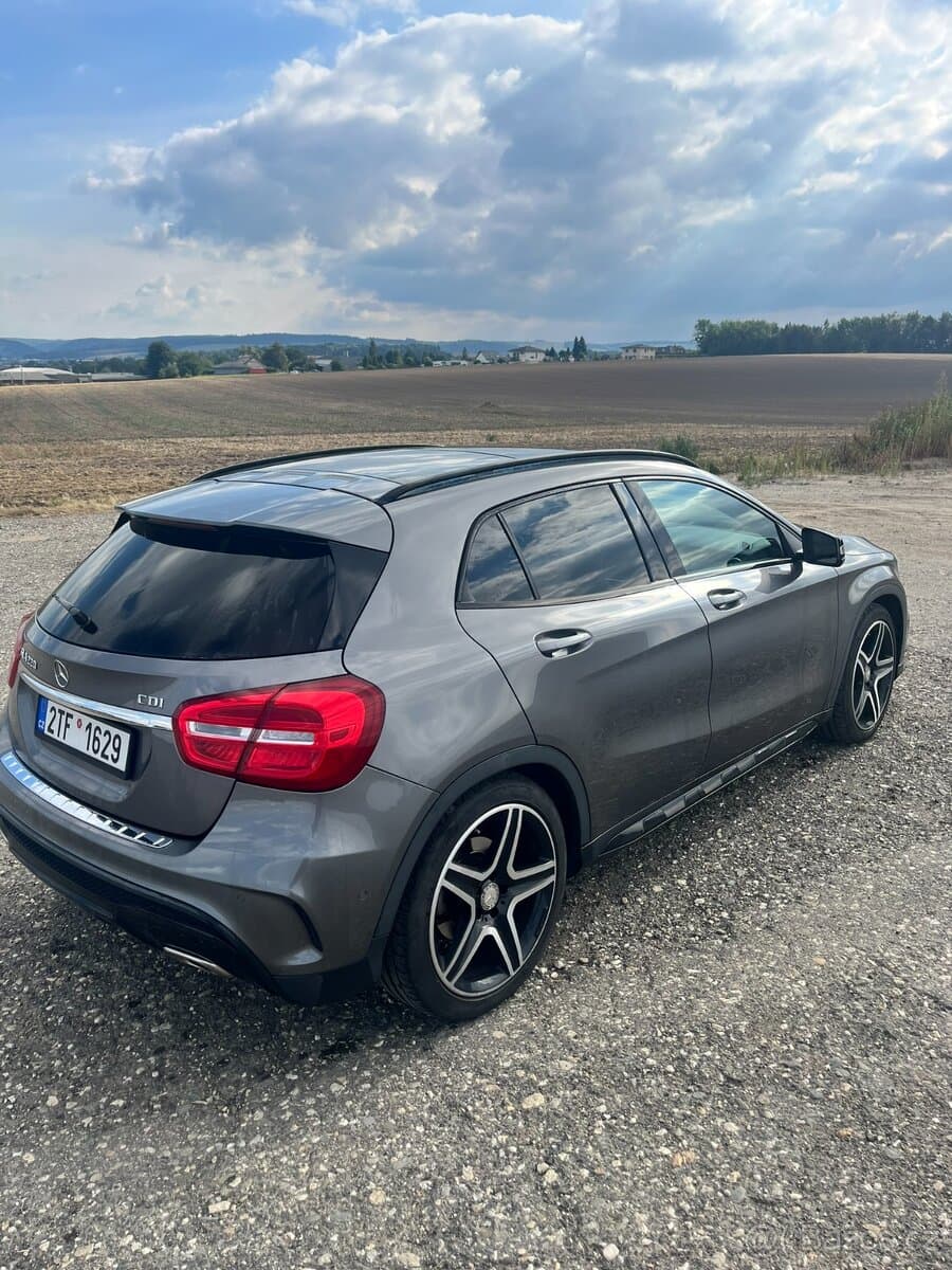 2016 Mercedes-Benz GLA - 3