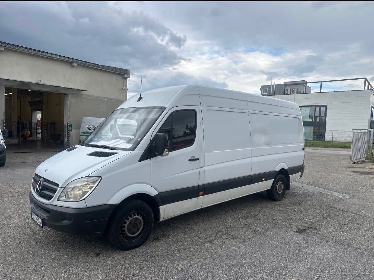 Mercedes-Benz SPRINTER - 3