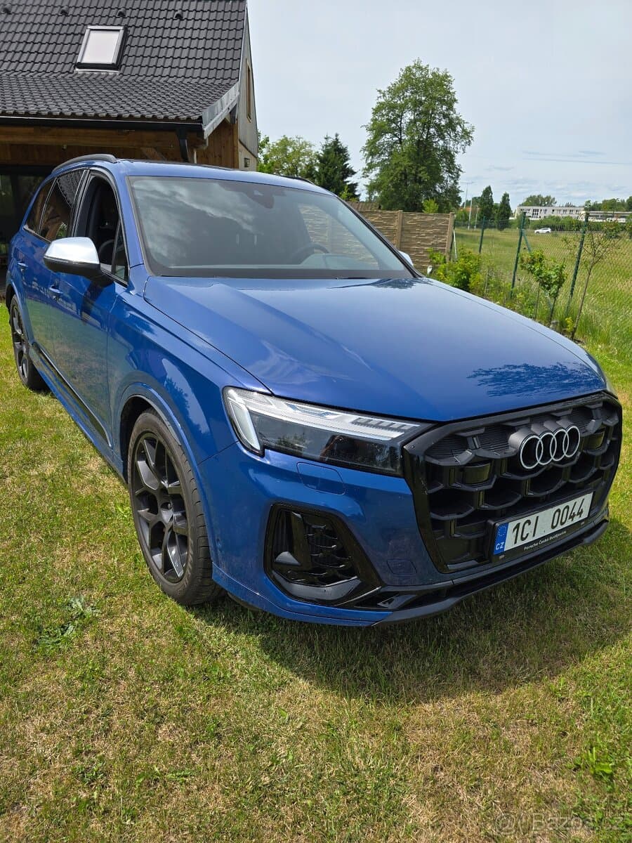 2025 Audi SQ7 - 3