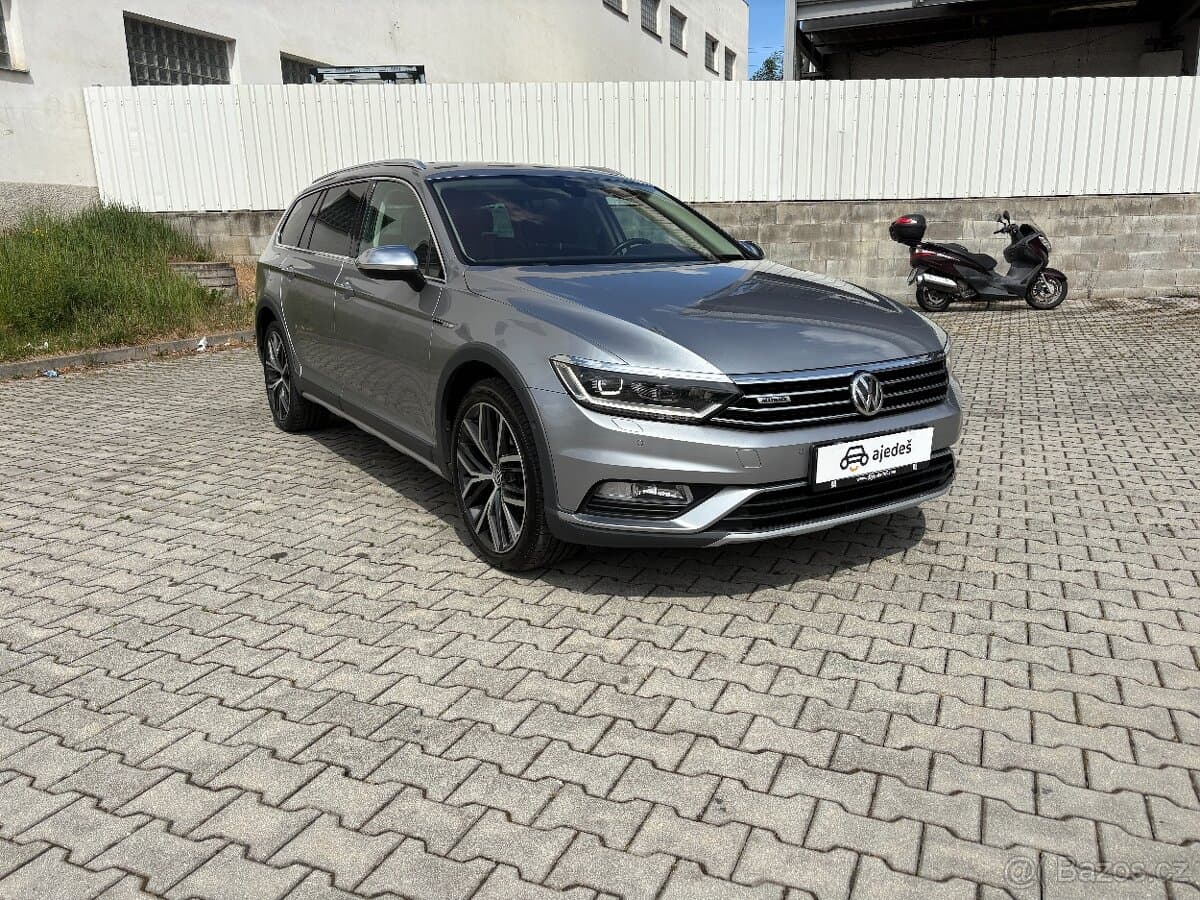 2018 Volkswagen PASSAT - 3