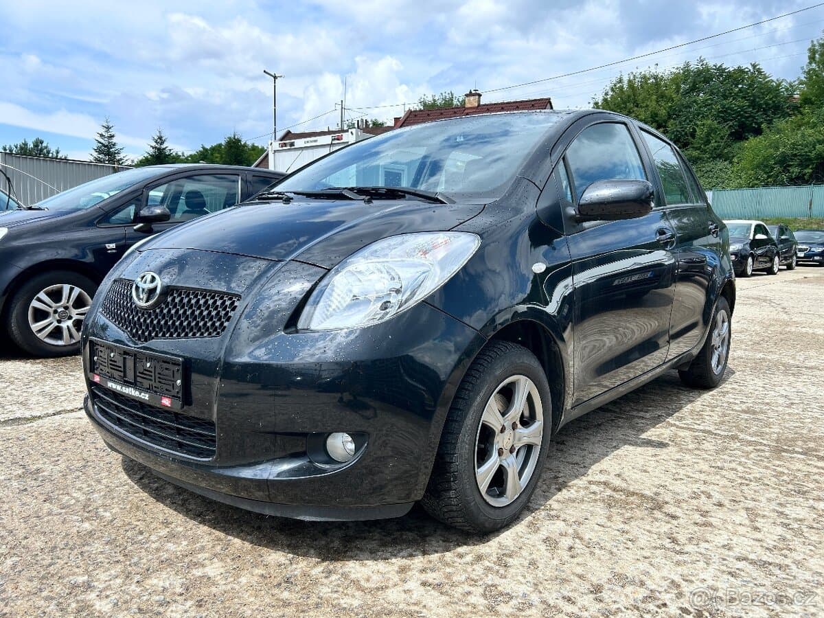 2009 Toyota YARIS - 3