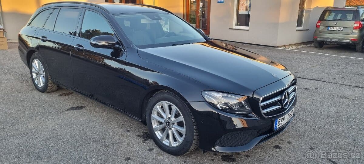 2018 Mercedes-Benz E-CLASS - 3