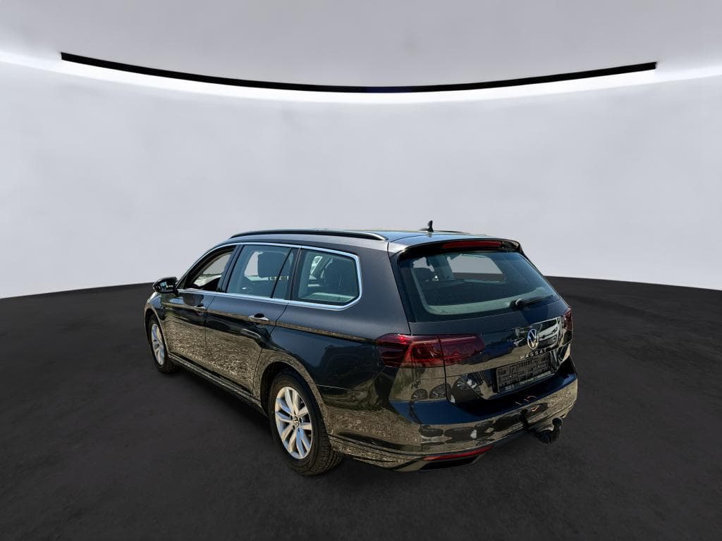 2023 Volkswagen PASSAT - 3