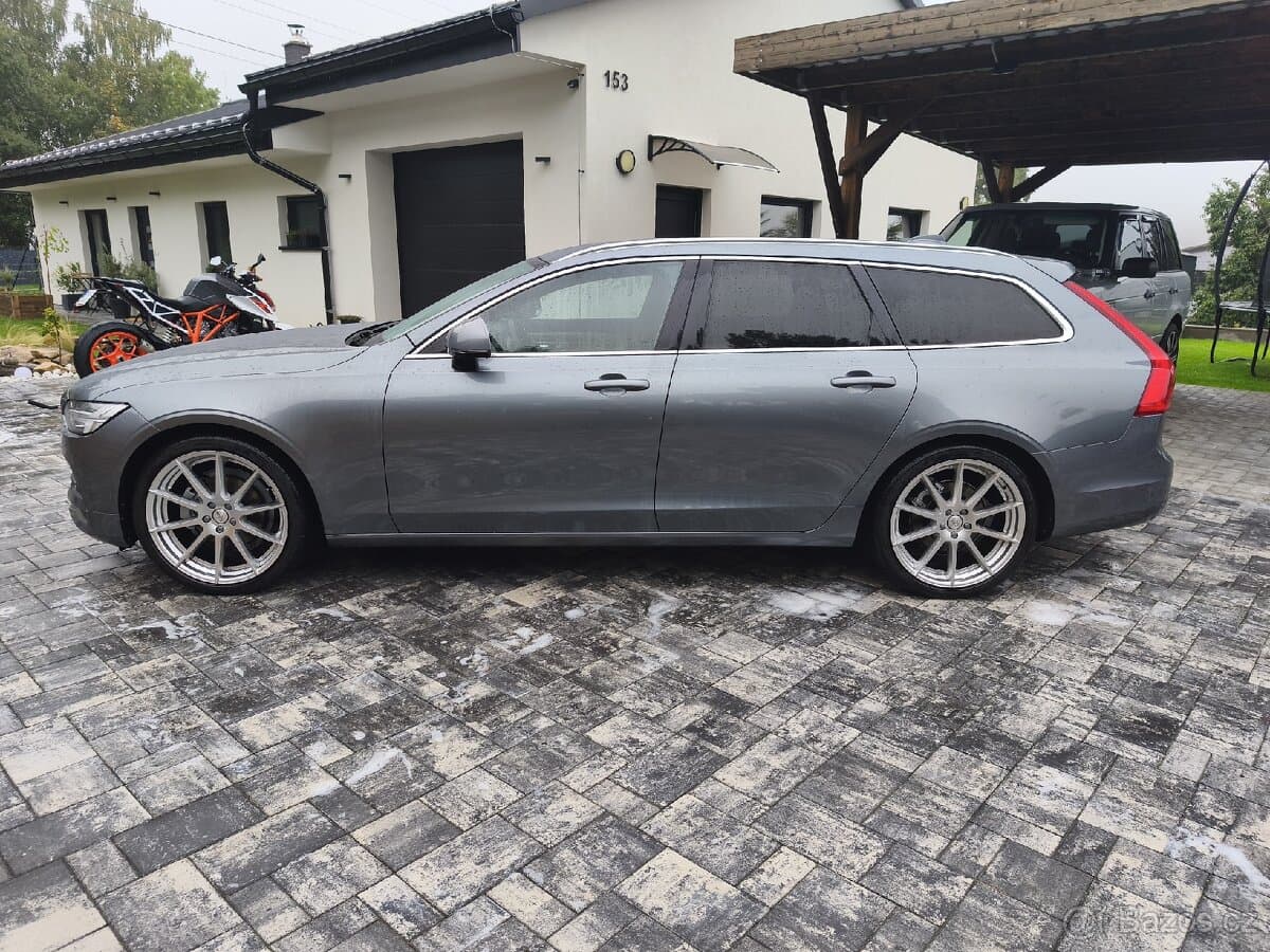 2017 Volvo V90 - 3