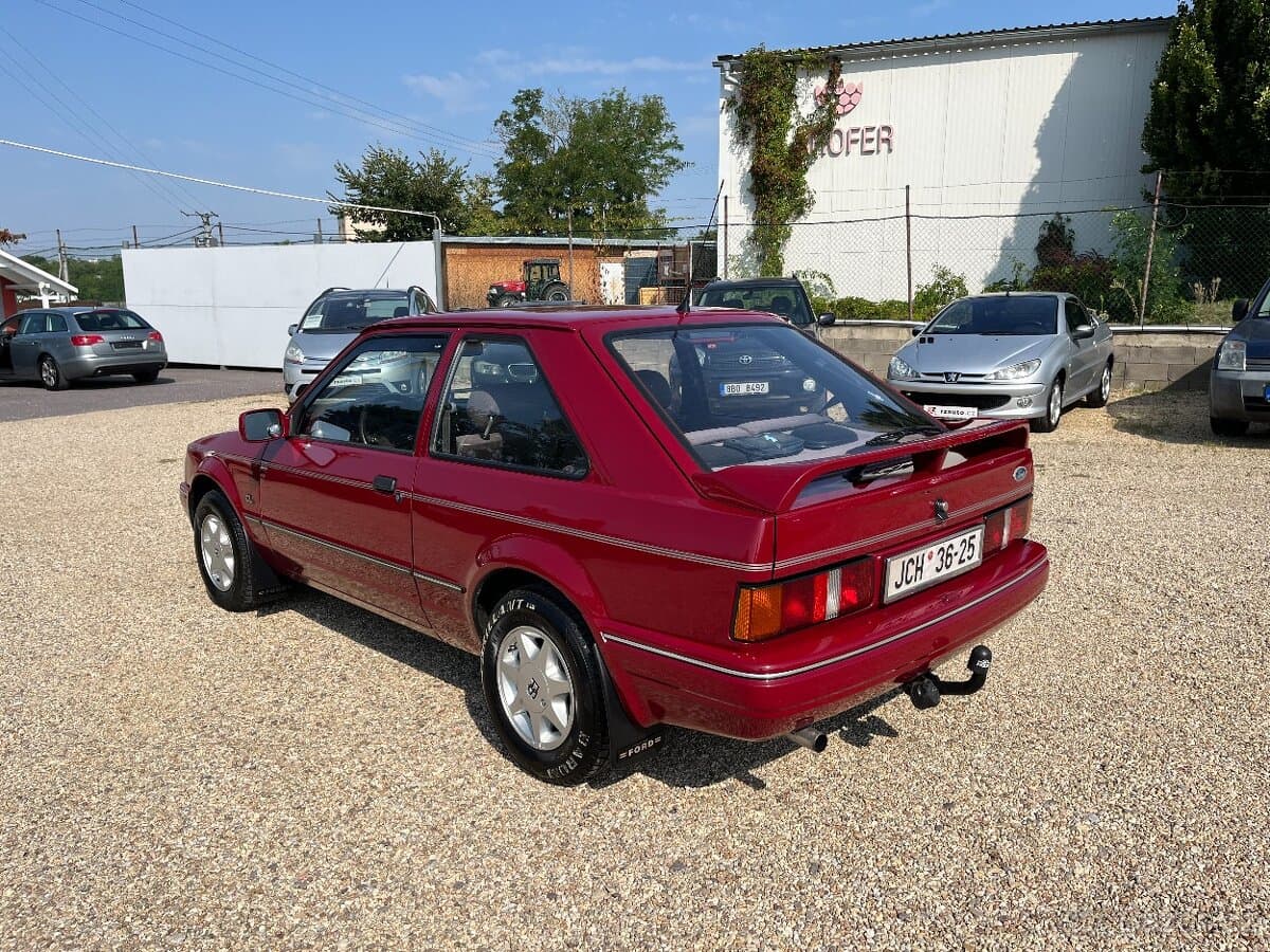 1986 Ford ESCORT - 3