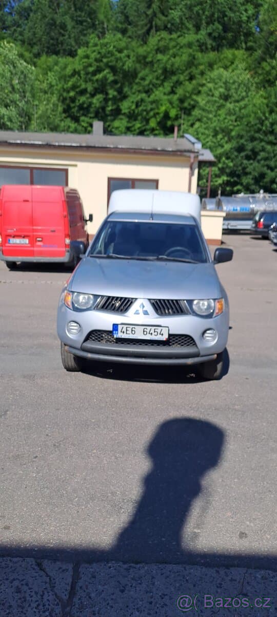 Mitsubishi L200 - 3