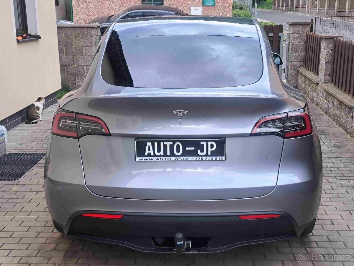 2024 Tesla MODEL Y - 3