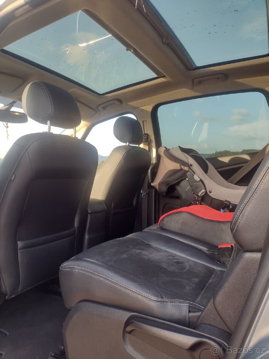 2008 Ford S-MAX - 3