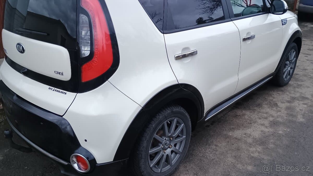 2016 Kia SOUL - 3