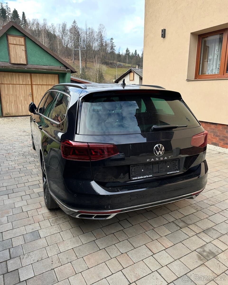 Volkswagen PASSAT - 3