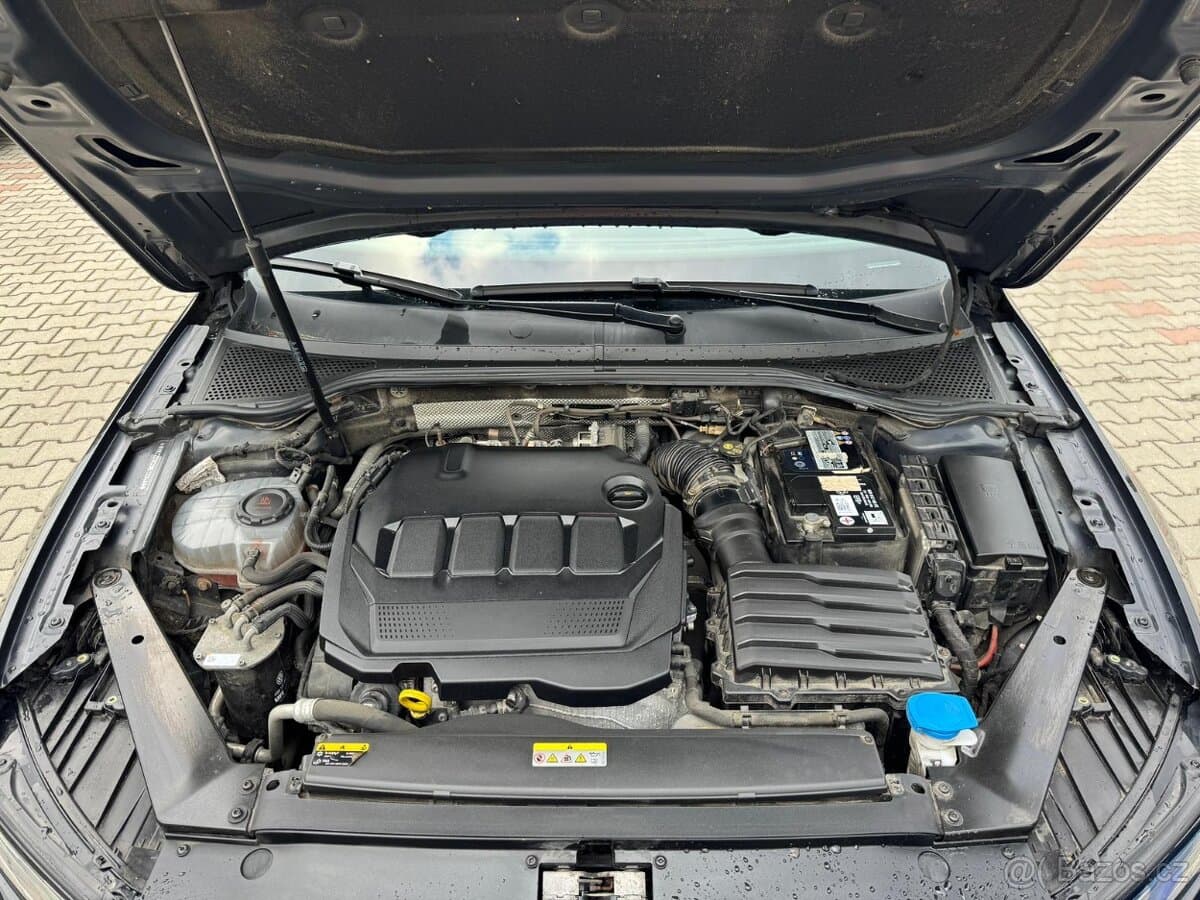 2021 Volkswagen PASSAT - 3