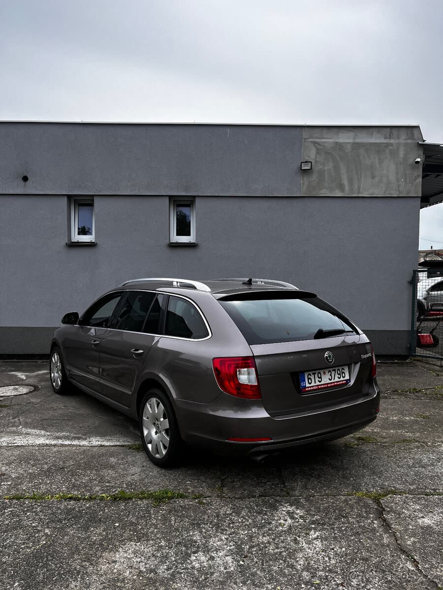 2010 Škoda SUPERB - 3
