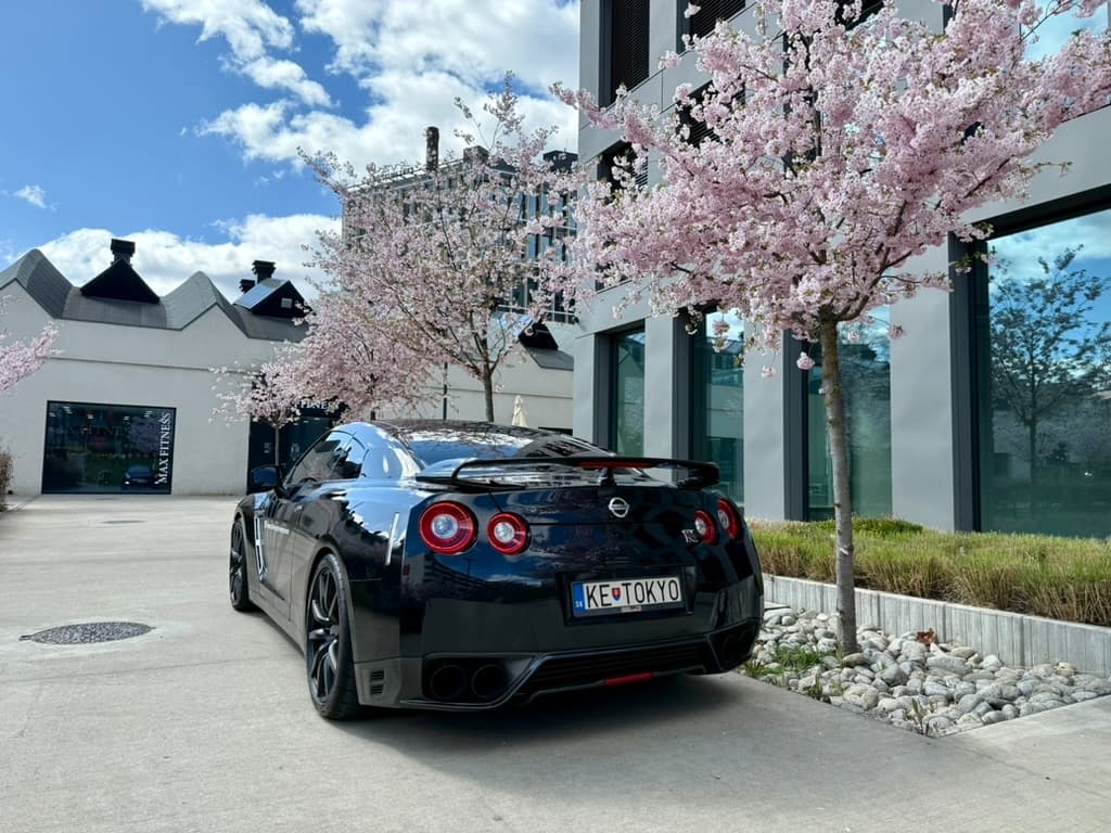 2014 Nissan GT-R - 3