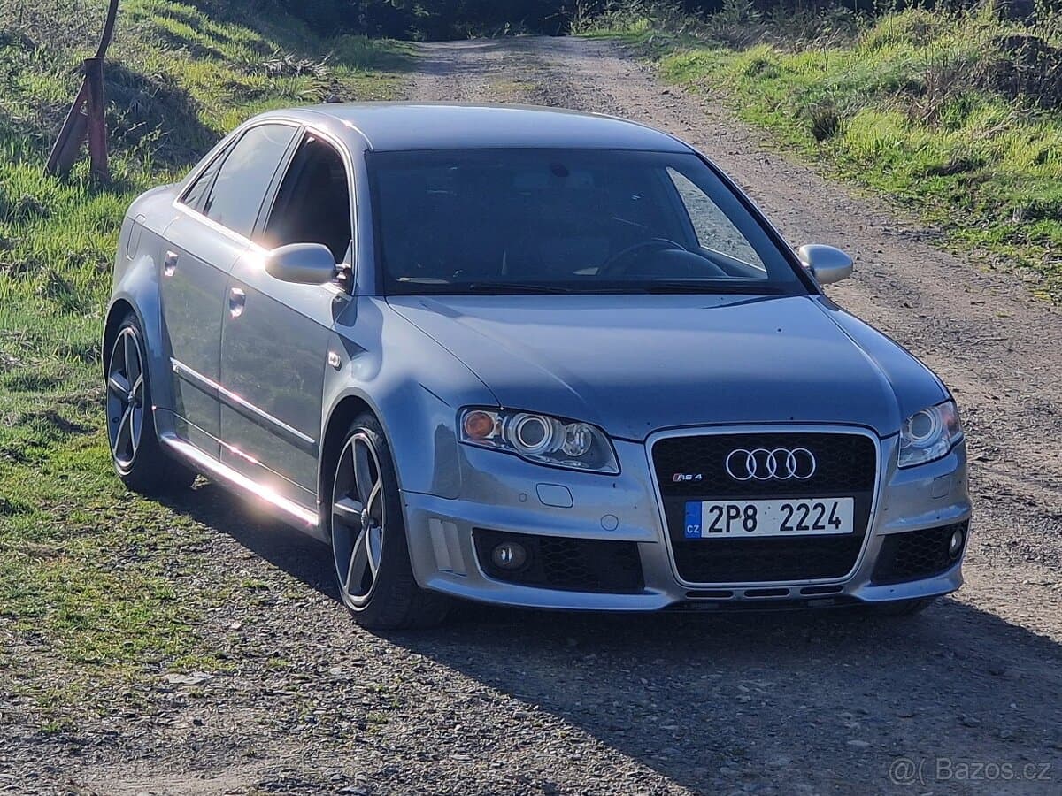Audi RS4 - 3