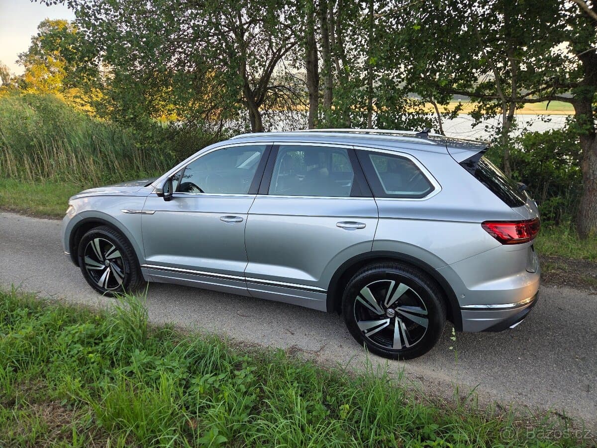 2018 Volkswagen TOUAREG - 3