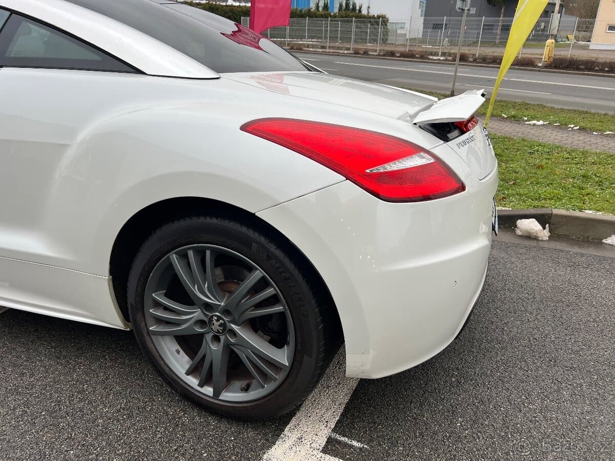 2010 Peugeot RCZ - 3