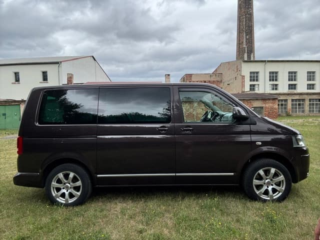 2015 Volkswagen MULTIVAN - 3