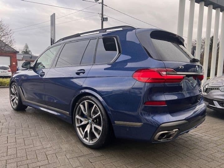 2020 BMW X7 - 3