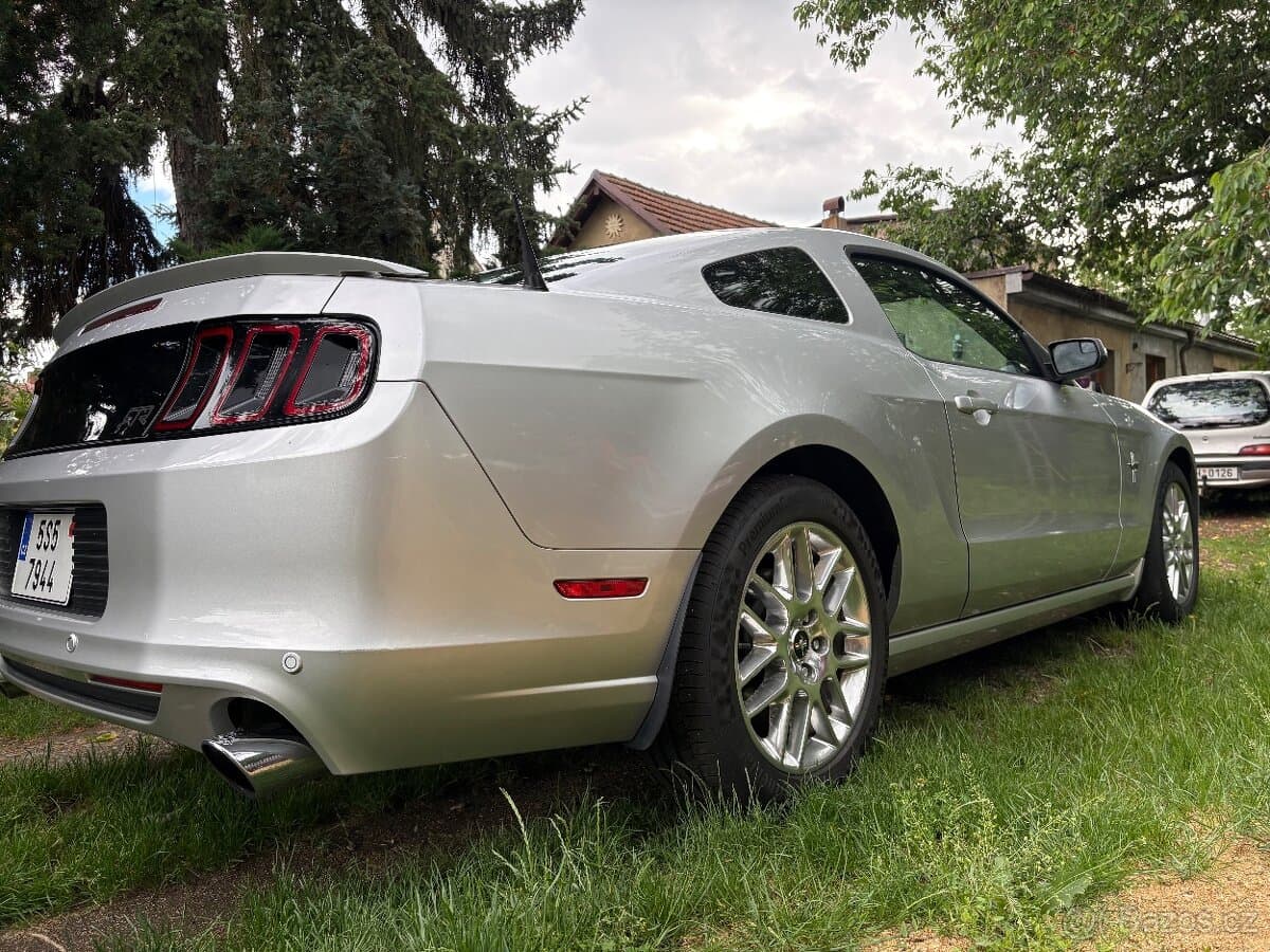 2014 Ford MUSTANG - 3