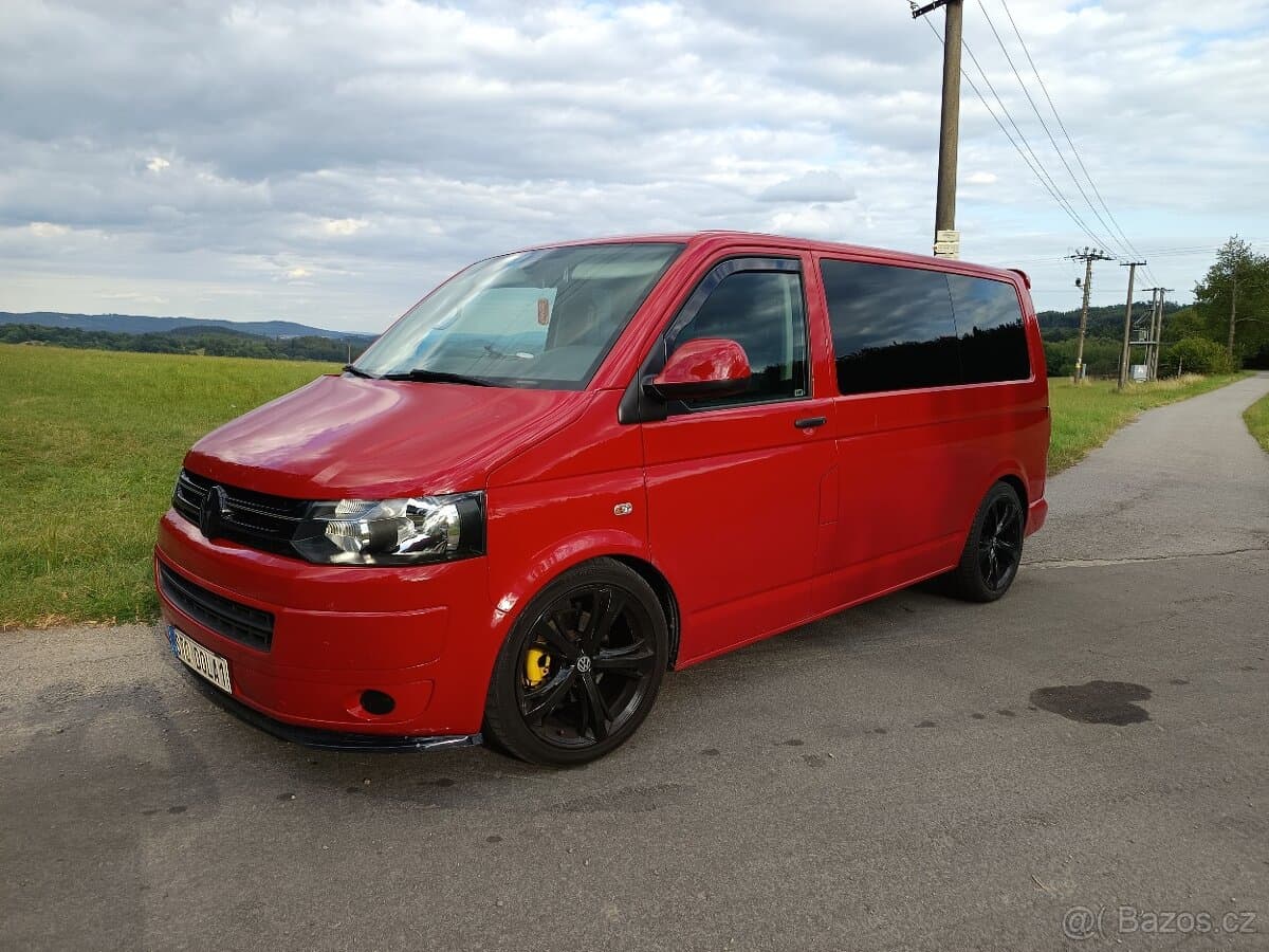2015 Volkswagen MULTIVAN - 3