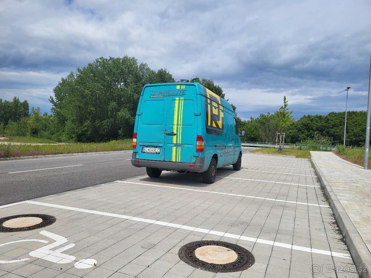 2002 Mercedes-Benz SPRINTER - 3