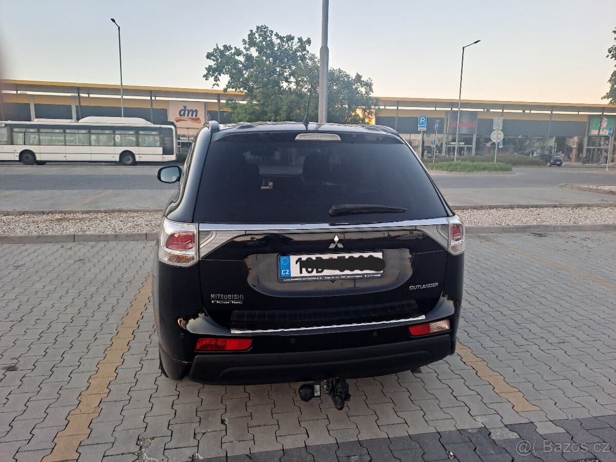 2014 Mitsubishi OUTLANDER - 3