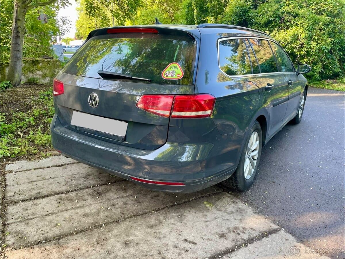 2015 Volkswagen PASSAT - 3