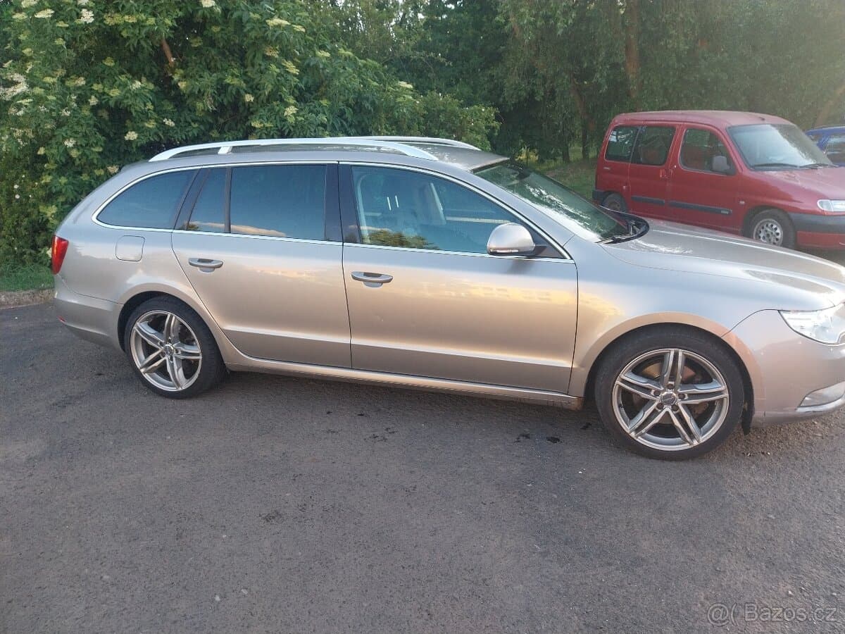 2012 Škoda SUPERB - 3